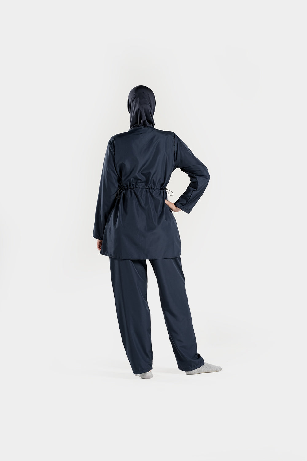 BAE Modest women's burkini with full sleeves, solid color, plus size 3XL-5XL, featuring a matching hijab for modest swimwear.