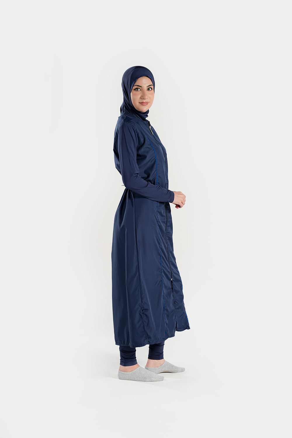 Extra long BAE Modest burkini Islamic swimwear with hijab, full-coverage swimsuit with attached hijab, suitable for modest swimming.
